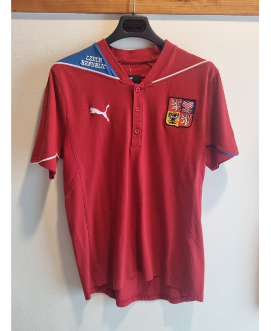 Polo oficial Puma República Checa 2010-2012 – Presentación